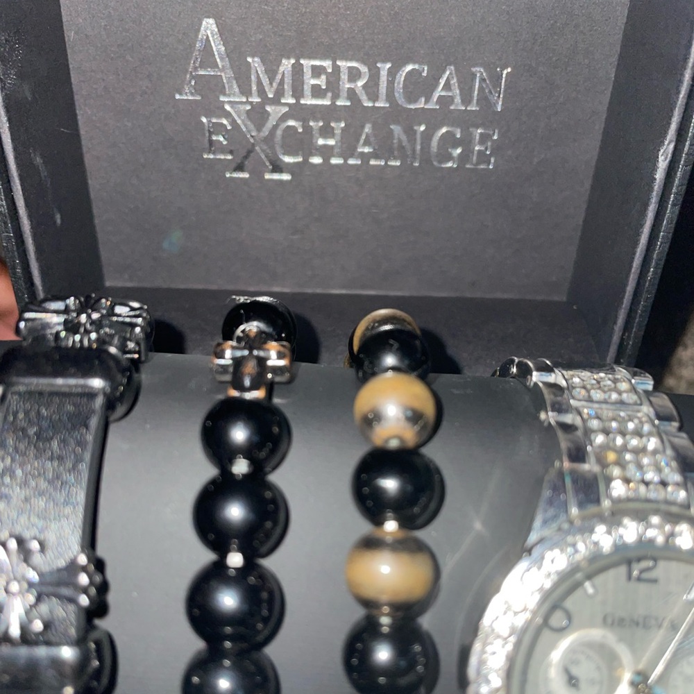 American Exchange Black and Gold Beaded Accessory